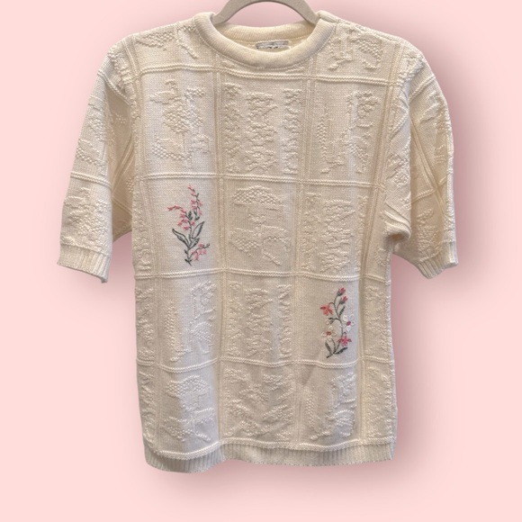 Vintage Ivory Cottagecore Floral Embroidered Knit Short Sleeve Sweater - Picture 1 of 3